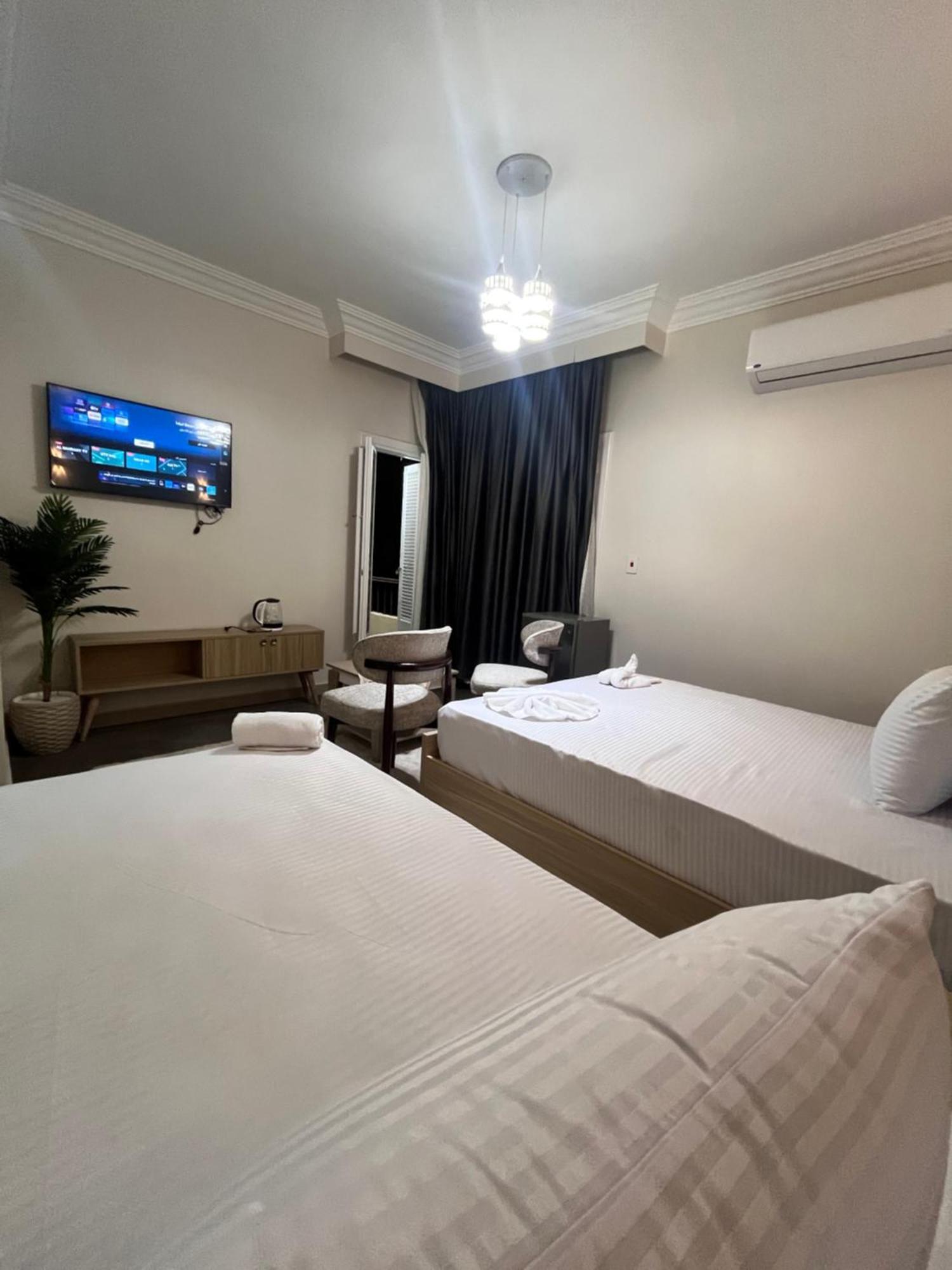 Triple Garden View Hotel Kairo Exterior foto